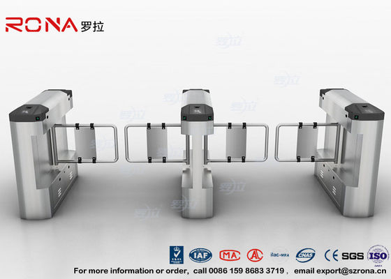 Geborstelde Poort 550mm van de Schommelings Voetbarrière het Materiaal van de het Staalschommeling van de Passagebreedte
